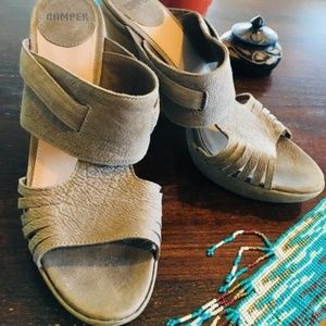 Camper taupe leather heels